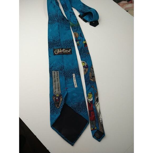 Celebrations Hallmark Men's Halloween Tie Dracula Haunted House - Picture 7 of 8